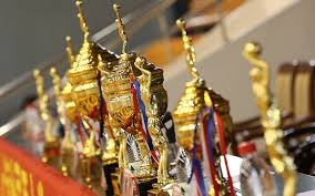 为什么说十三水是最考验逻辑组合能力的扑克游戏？（十三水为何被称为最能锻炼逻辑与组合能力的扑克游戏？）