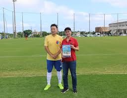 世体：安东尼脚踝伤势有所缓解，应该可以顺利出战巴萨