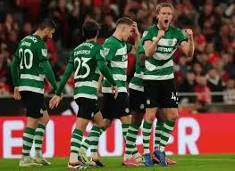 他们在沙特为国足助威